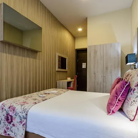 オテル ロシオ 3*