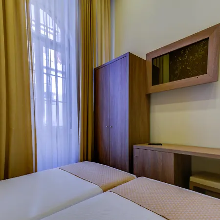 Rossio Hotel 2*